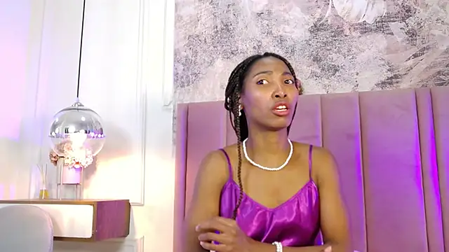 Snapshot of SabrinaDevill chatting on June 27, 12:22 pm SabrinaDevill online show from June 27, 12:22 pm