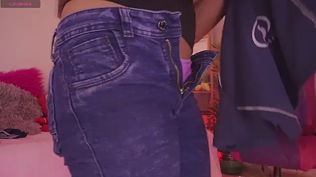 madelyn rose  online show from March 7, 2:08 am