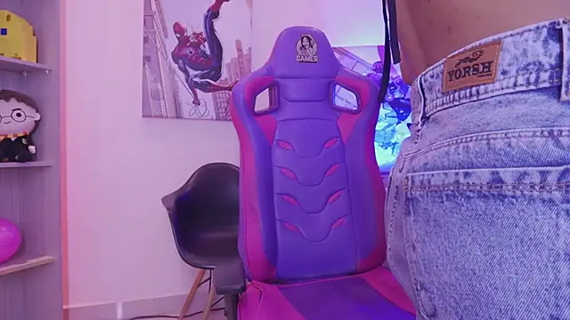 madelyn rose  online show from March 27, 6:07 pm