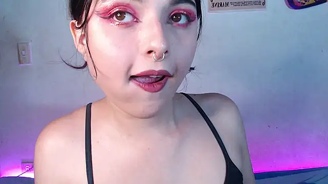 elizabethtaylorxxx online show from December 16, 9:41 pm