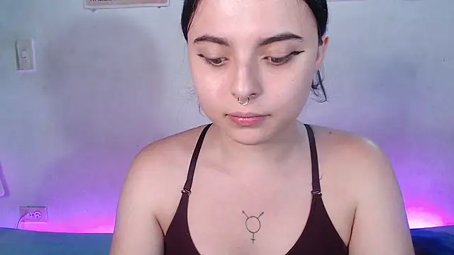 elizabethtaylorxxx online show from January 18, 4:48 am