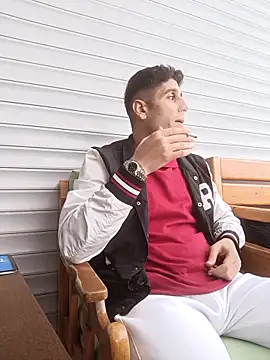 arenn1997 online show from November 12, 1:33 pm