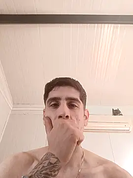 arenn1997 online show from January 7, 12:40 pm