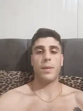arenn1997 online show from May 16, 1:13 am