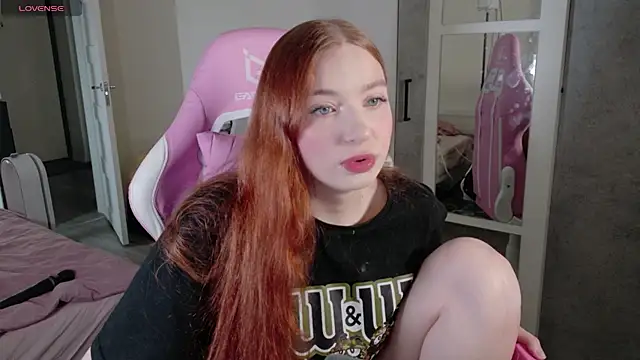 cinnabon girls online show from February 11, 11:48 am