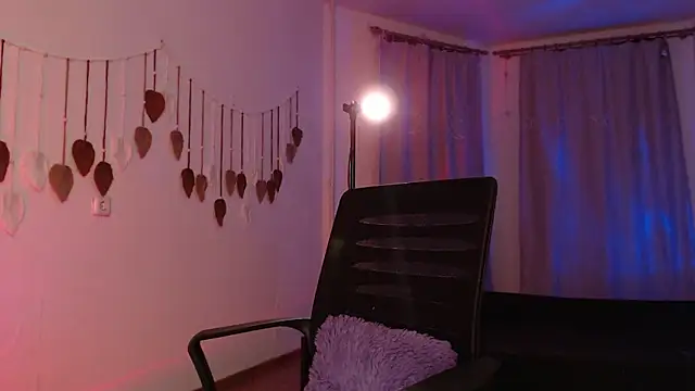 Mayrumey online show from April 12, 4:56 pm