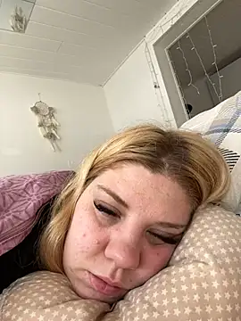 LenaundLeon online show from March 16, 9:05 am