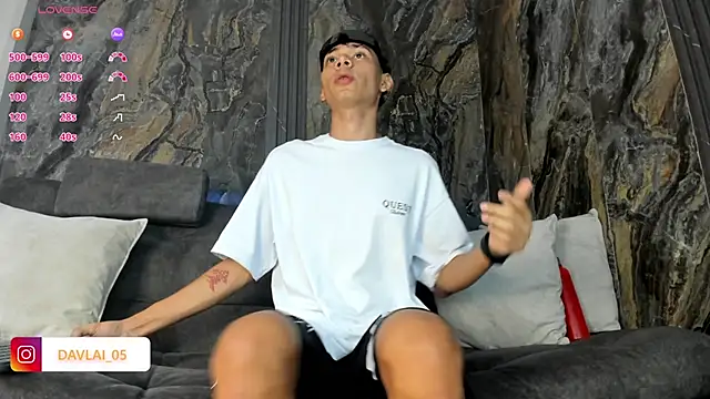 Daviid laidd online show from April 6, 8:43 pm