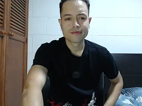 dimitriquiet05 online show from February 28, 9:27 pm