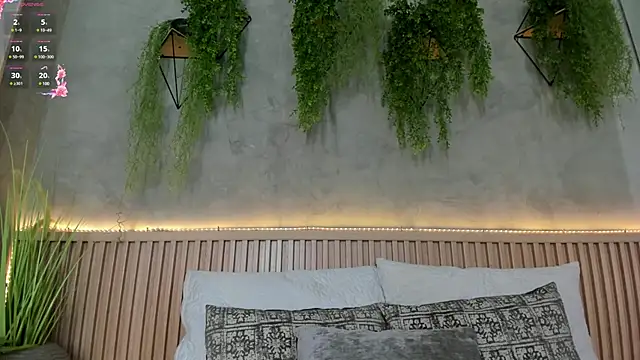 Lana Lann online show from January 26, 7:09 pm