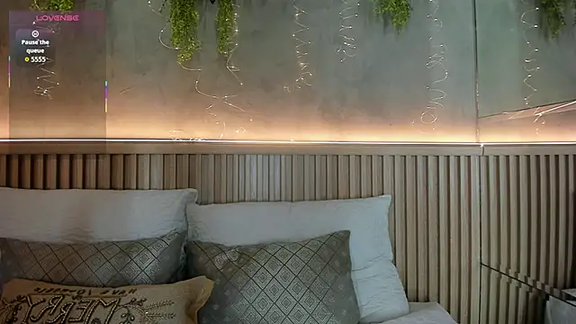 Lana Lann online show from December 21, 12:12 pm