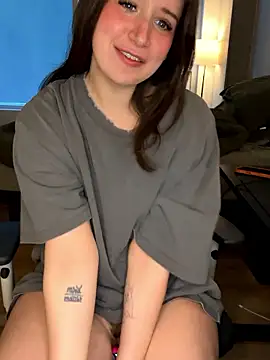 nerdynina online show from January 16, 8:35 pm