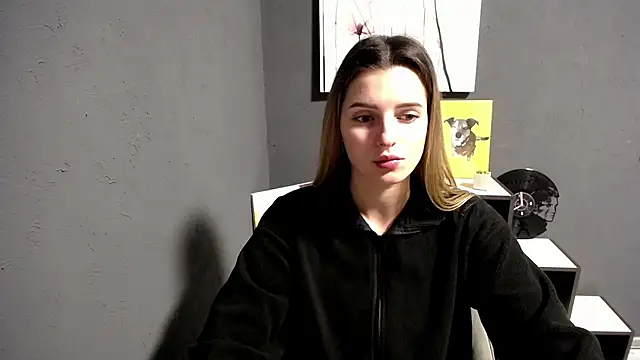 lady olivia  online show from December 20, 1:07 pm