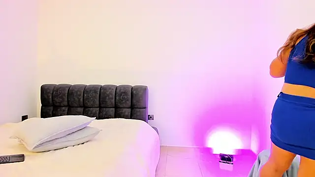 Alisson zambrano online show from April 17, 8:12 pm