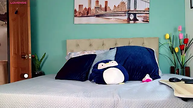 yanella fire online show from March 14, 2:11 pm