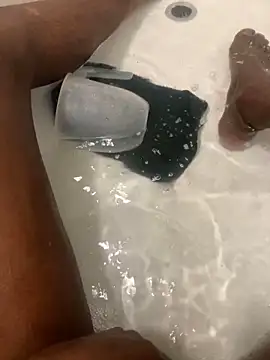 funpharoh1 online show from April 26, 8:39 pm