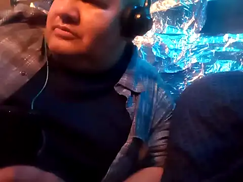 thecoolarrow online show from December 2, 7:03 am