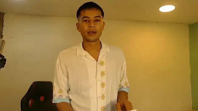 danielitopapuu online show from May 8, 4:56 pm