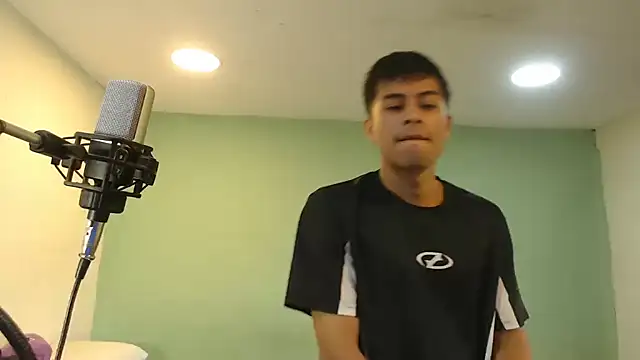 danielitopapuu online show from June 10, 1:32 pm