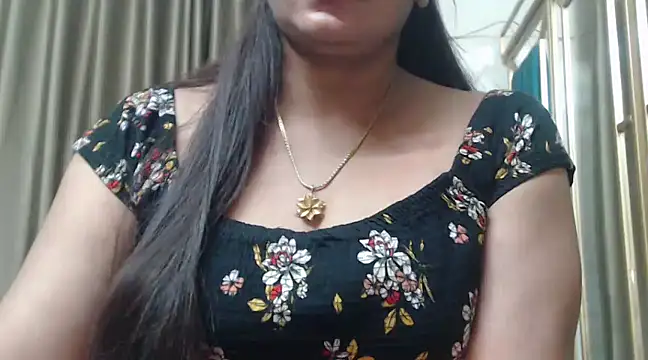 desi-maisa130 online show from January 18, 7:37 pm