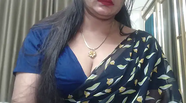 desi-maisa130 online show from February 15, 8:33 pm