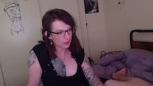 cassiemichellexx online show from April 6, 12:19 am