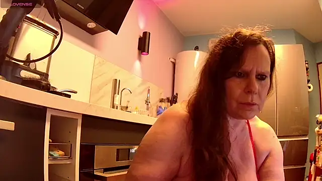 Endrocleia online show from May 24, 11:10 pm