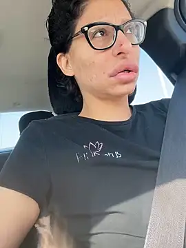 myloveforyouu online show from February 28, 4:19 pm