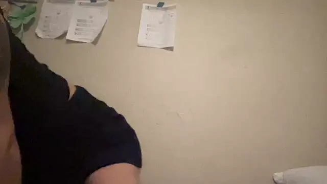 myloveforyouu online show from April 12, 12:59 am