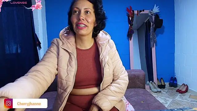 Snapshot of Jhanne_cherry chatting on March 8, 1:39 am Jhanne cherry online show from March 8, 1:39 am