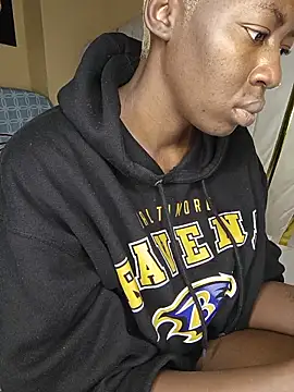SquirtQueen16 online show from June 3, 4:12 pm