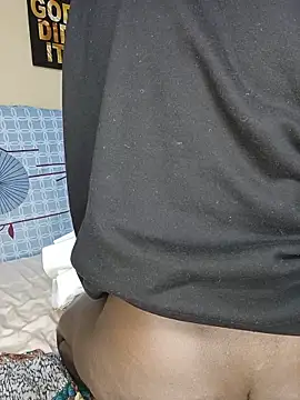 SquirtQueen16 online show from June 17, 10:10 pm