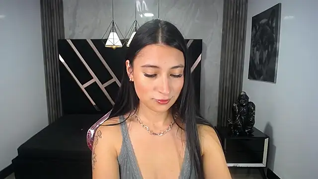 lizzyluk ch online show from January 12, 11:50 am