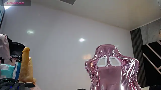 lizzyluk ch online show from January 31, 6:25 pm