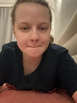 wrenlie online show from February 11, 1:10 am