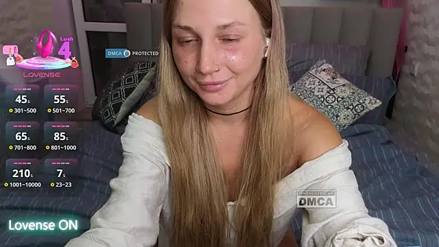 GoodGirl0024 online show from October 1, 8:37 pm