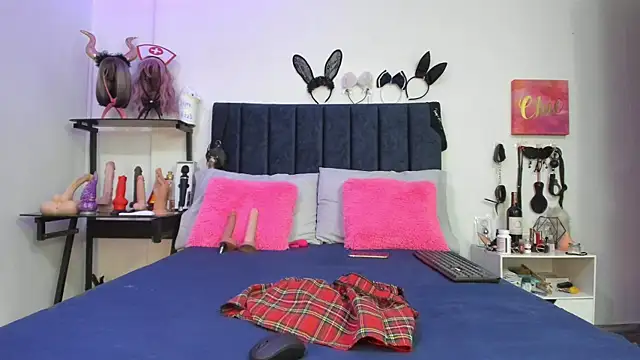 emmily giraldo online show from March 21, 12:06 pm