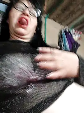 clarita 01 online show from October 17, 10:51 am