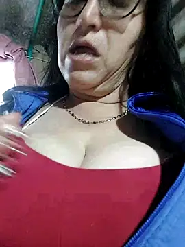 clarita 01 online show from November 4, 11:20 am