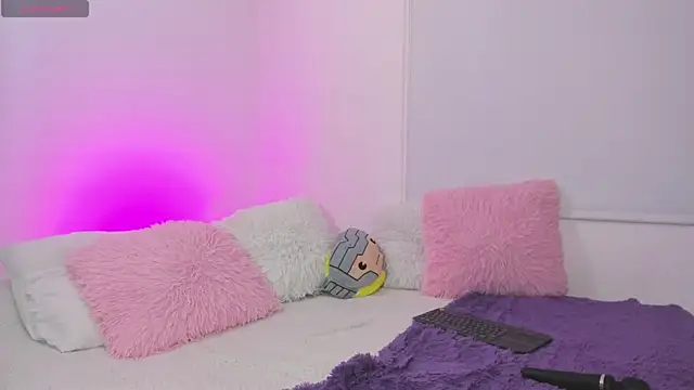karly rioss online show from June 26, 4:39 am