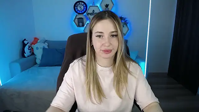 SabrinViolet online show from March 14, 9:04 am