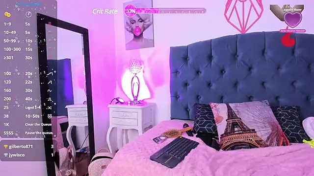 Snapshot of Violet_spencer chatting on December 12, 10:20 pm Violet spencer online show from December 12, 10:20 pm