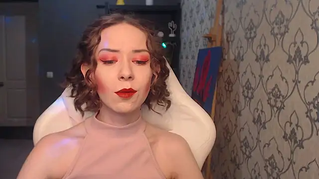 FascinatingEyess online show from April 25, 9:01 pm