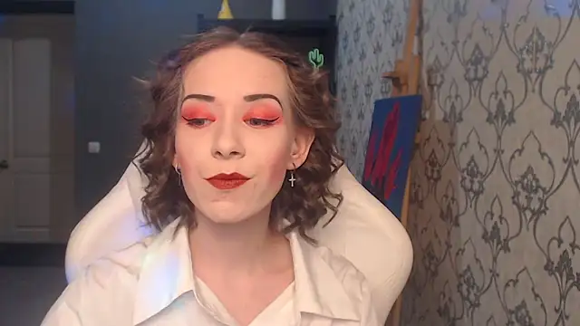 Snapshot of FascinatingEyess chatting on June 6, 9:08 pm FascinatingEyess online show from June 6, 9:08 pm