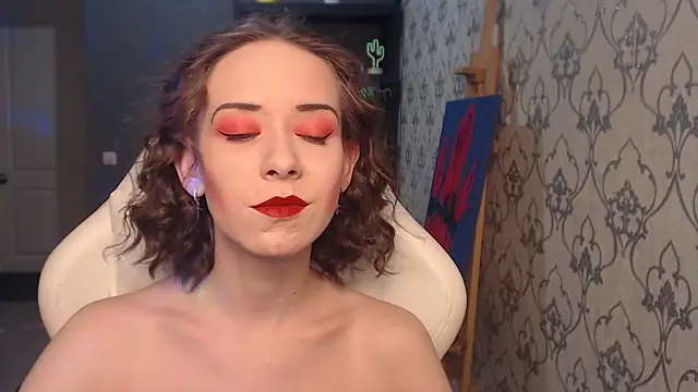 Snapshot of FascinatingEyess chatting on June 11, 7:12 pm FascinatingEyess online show from June 11, 7:12 pm