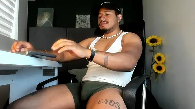 Snapshot of Jan_Flp chatting on January 8, 1:02 pm Jan Flp online show from January 8, 1:02 pm