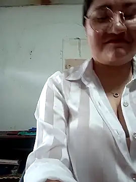 Snapshot of Rose_DiDi chatting on May 20, 6:19 am Rose DiDi online show from May 20, 6:19 am