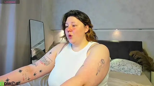Snapshot of Ruth_Oliver chatting on July 3, 1:12 am Ruth Oliver online show from July 3, 1:12 am