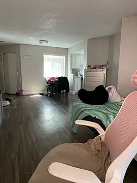 SafeinouterSpace online show from April 7, 6:30 pm