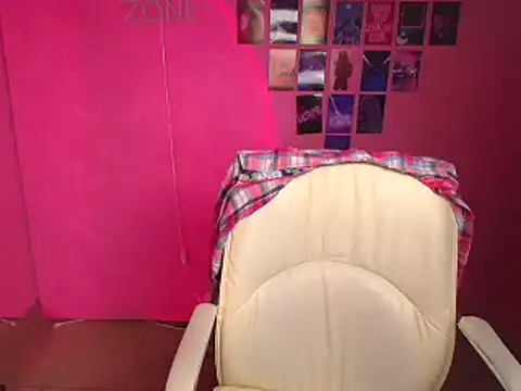 Lissmilf online show from February 11, 12:32 pm